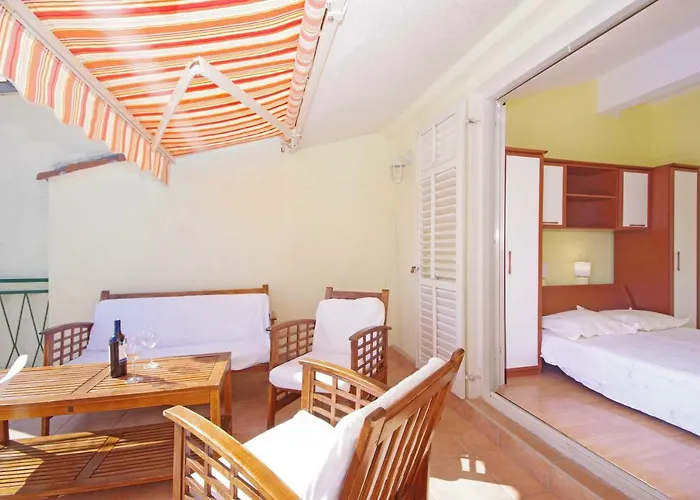 דירה Ribarevic *