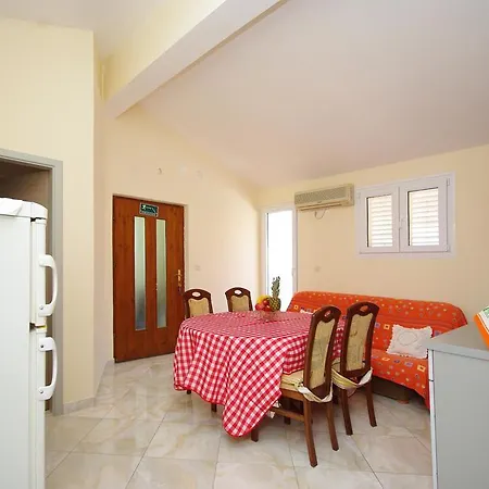 Ribarević Makarska