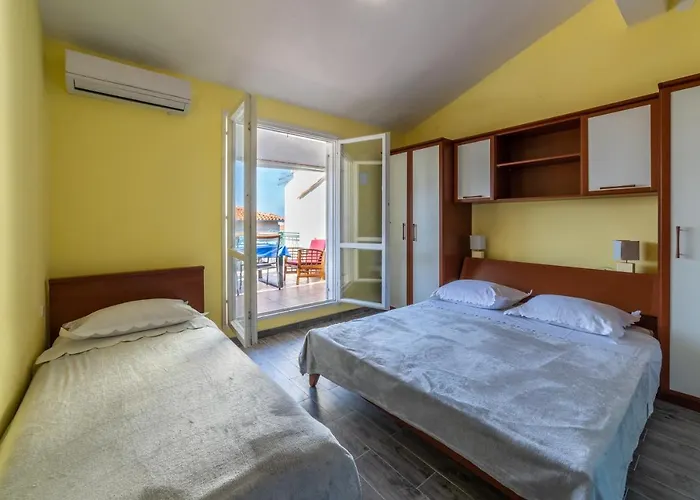 Ribarevic Daire Makarska