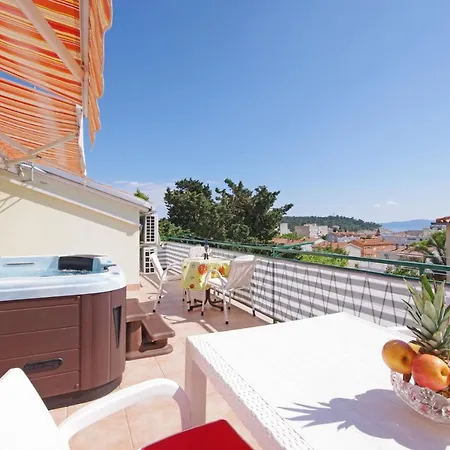 Ribarević * Makarska