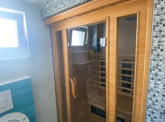 Ribarevic Apartment Makarska