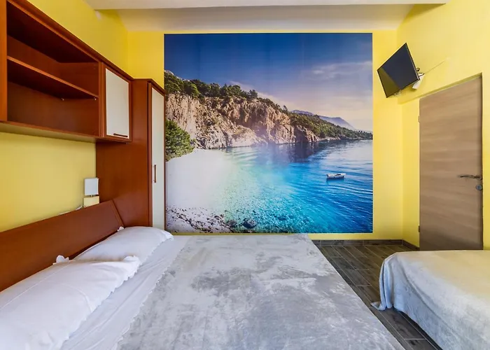 Ribarevic * Makarska